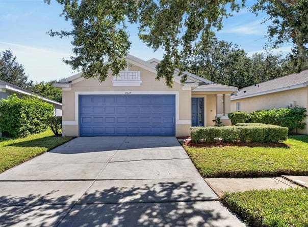 11517 CRESTLAKE VILLAGE Drive, RIVERVIEW, FL 33569