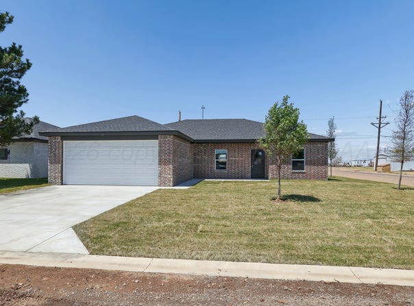 900 W Maple, White Deer, TX 79097