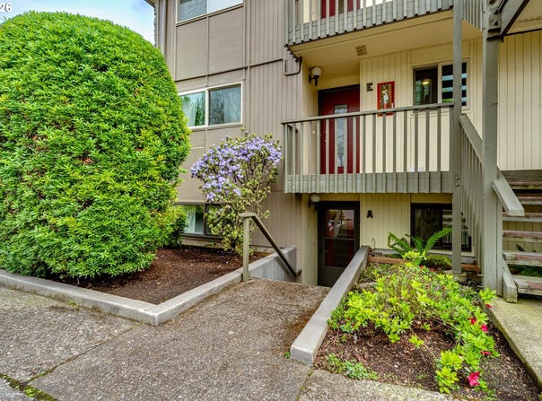 4083 DONALD St, Eugene, OR 97405