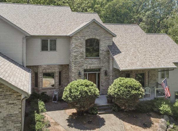 S4349 Fox Hill Circle, Baraboo, WI 53913
