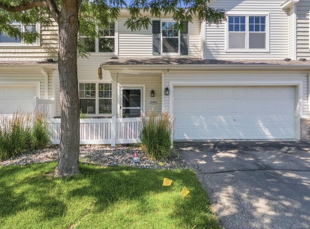 1574 Liberty Circle, Shakopee, MN 55379