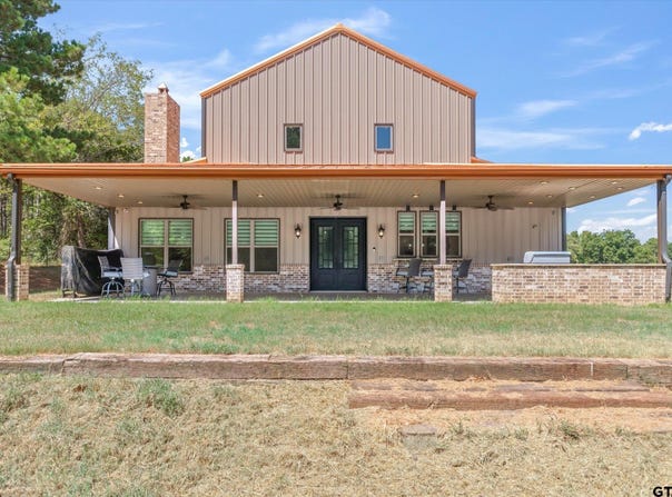 636 Spruce Rd, Big Sandy, TX 75755