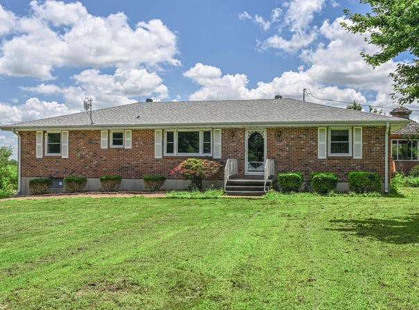 861 N Dade 41, Lockwood, MO 65682