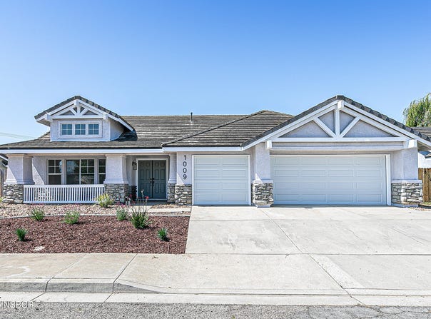1009 Armstrong Street, Lompoc, CA 93436