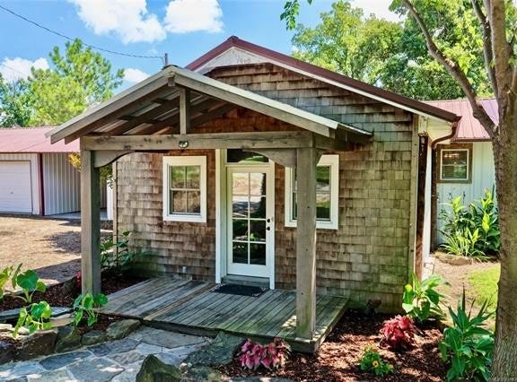417082 Mockingbird Lane, Eufaula, OK 74432