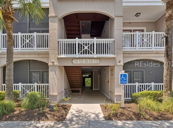 4924 Bluffton Parkway, Bluffton, SC 29910