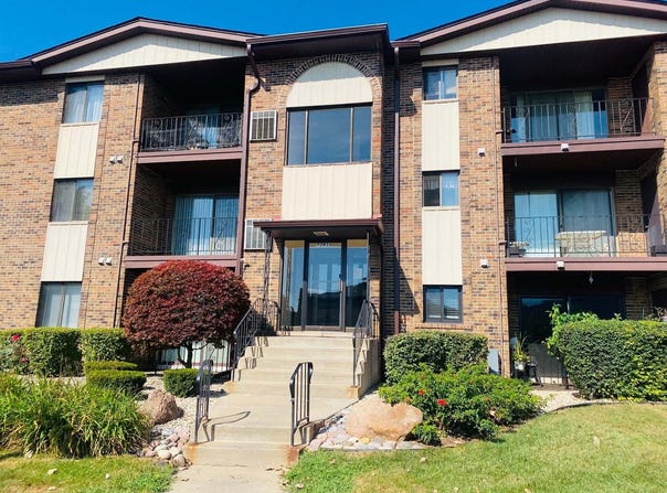 13933 LARAMIE Avenue, Crestwood, IL 60418