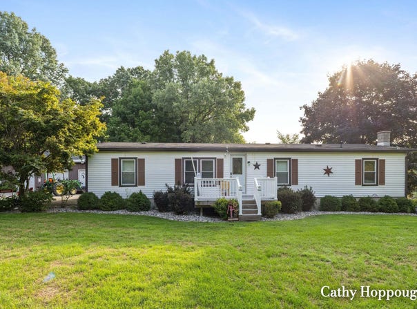 858 Kellogg Road, Ionia, MI 48846
