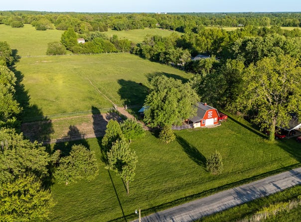 602 E Sanders Street, Miller, MO 65707