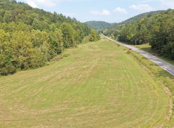 Clay Road, Newton, WV 25266