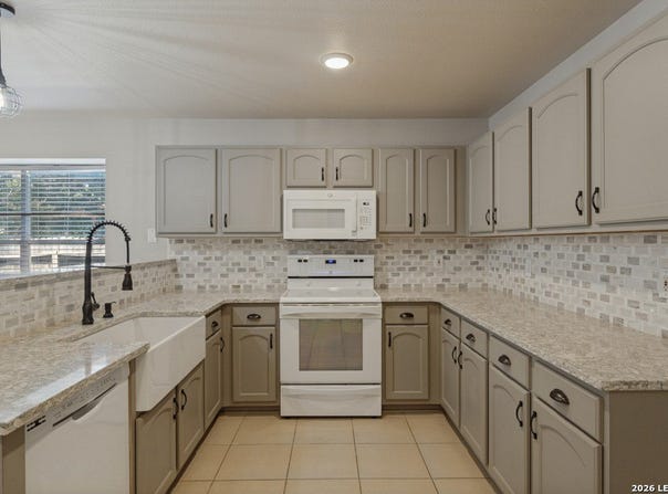 11310 Mentmore, Helotes, TX 78023