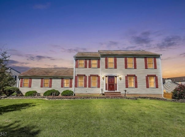 22 Ditmars Cir, Hillsborough Twp., NJ 08844-4531