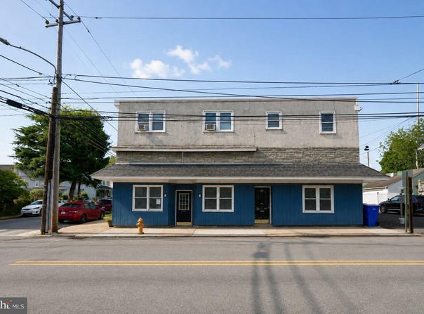 351 W 1ST Avenue, PARKESBURG, PA 19365