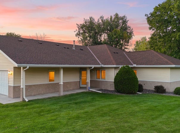 13040 Evergreen Drive, Lindstrom, MN 55045