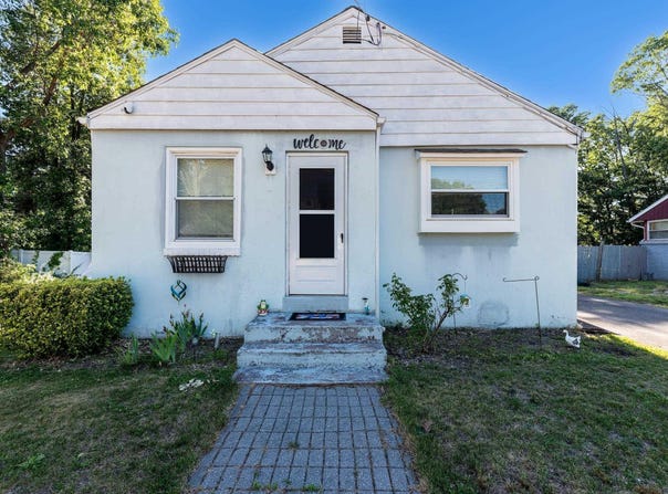 406 Oak, West Berlin, NJ 08091