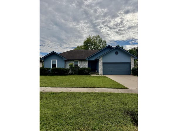 2934 E Chattanooga Street, Springfield, MO 65804