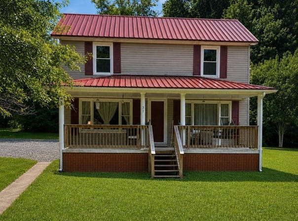 31 Campigatta Hollow, Van Lear, KY 41265