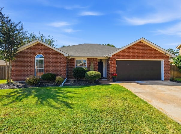 508 E Oak Street, Aledo, TX 76008