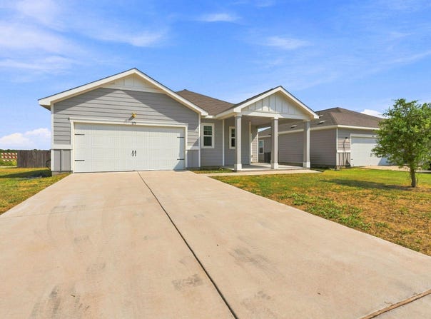 275 Shiro Dr, Kyle, TX 78640