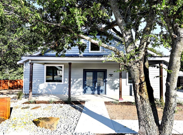 202 Strong Street, Bowie, TX 76230