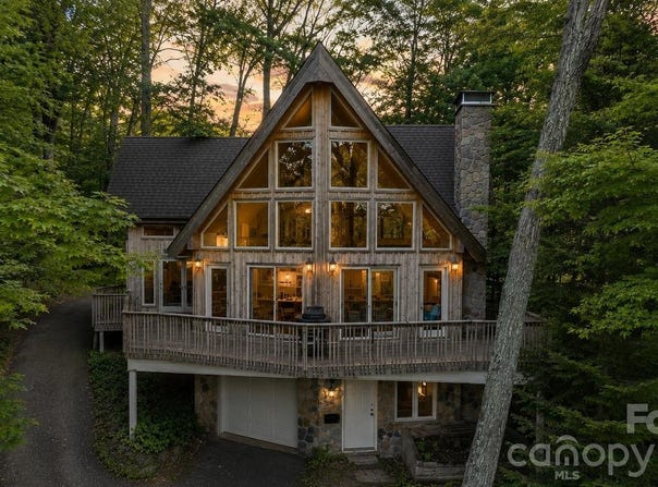 61 Skyfire Drive, Burnsville, NC 28714