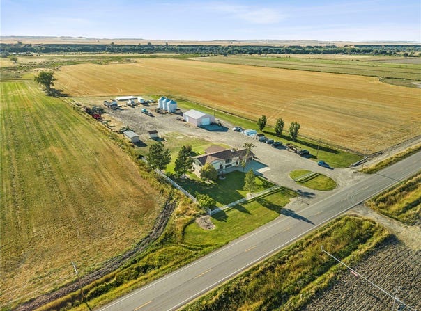 11698 Highway 313, Hardin, MT 59034