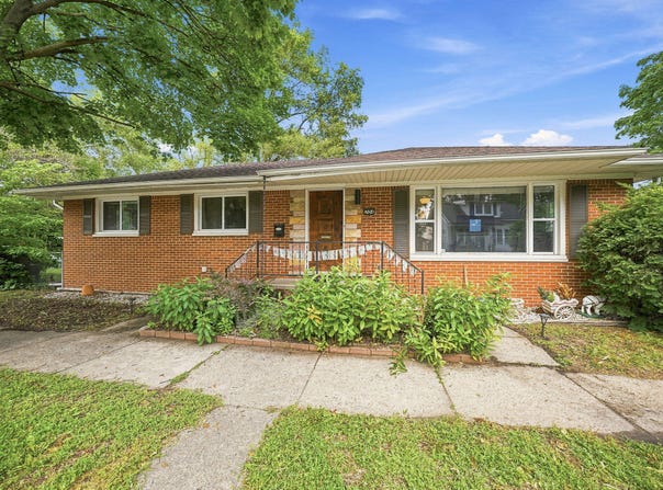 204 Edgewood Place, Ferndale, MI 48220