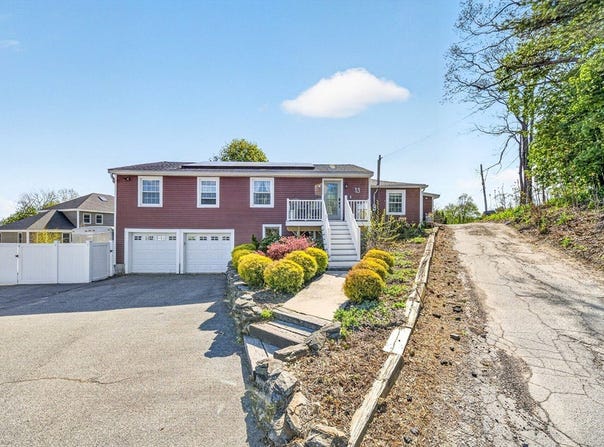 13 Mulcahy Lane, Billerica, MA 01821
