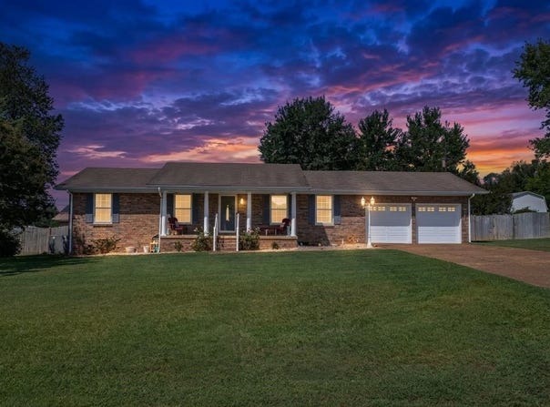 2008 Saxton Dr, Florence, AL 35630