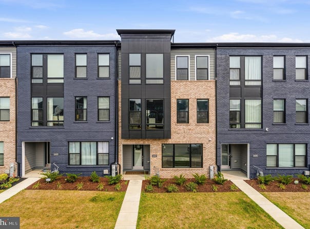 16007 HYDE PARK Place, BOWIE, MD 20716