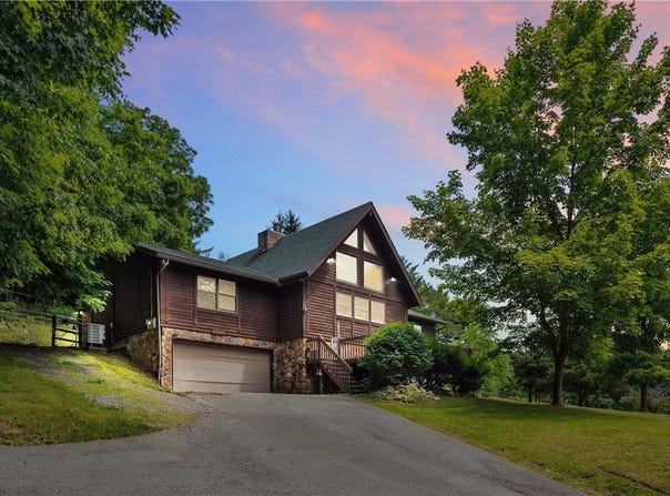 624 Squaw Run Rd, Wayne Twp, PA 16117