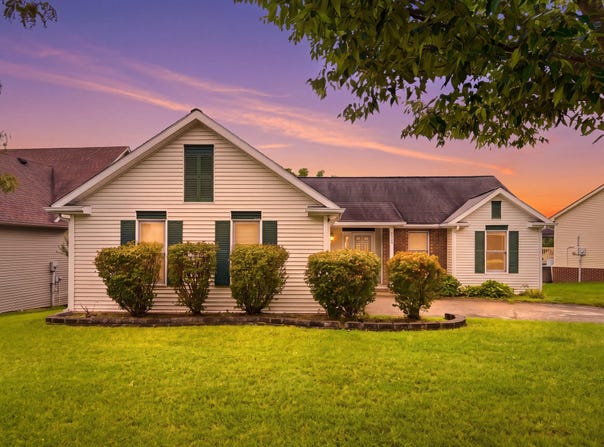 300 Lakeshore Circle, Georgetown, KY 40324
