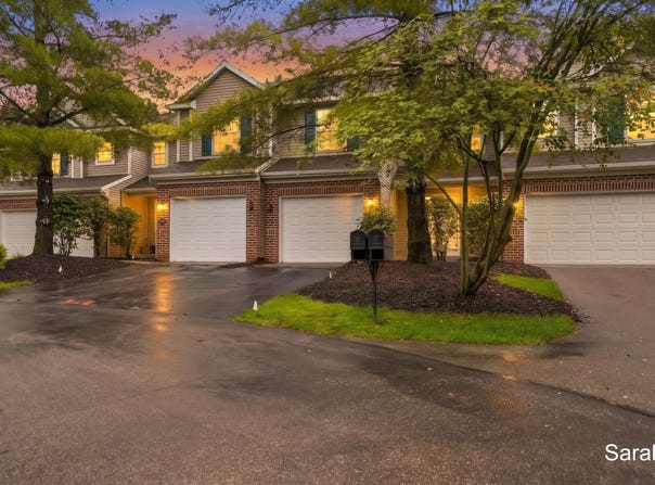 5933 E Lyn Haven Drive SE, Kentwood, MI 49512