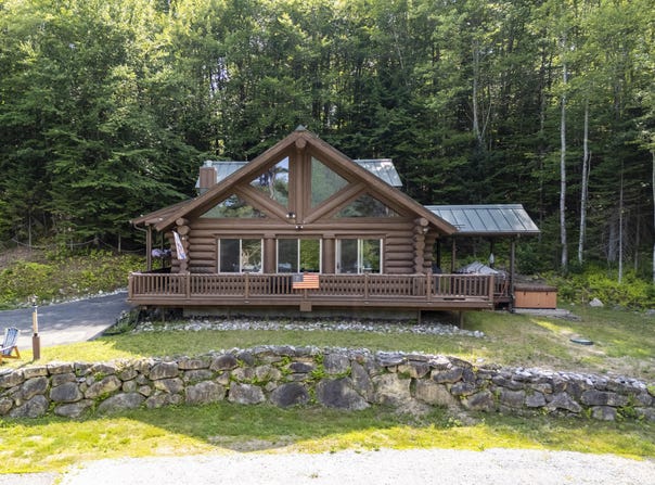 18 Franklin Road, Newry, ME 04261