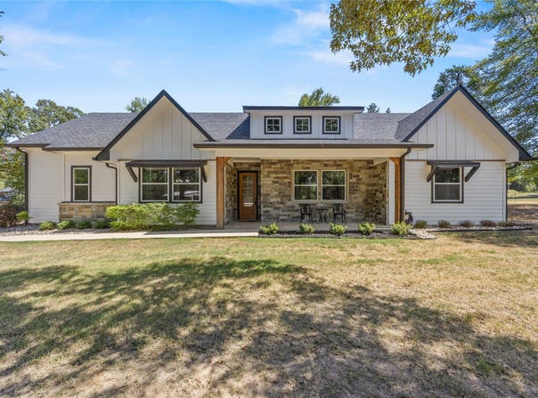 222 Rs County Road 4269, Emory, TX 75440