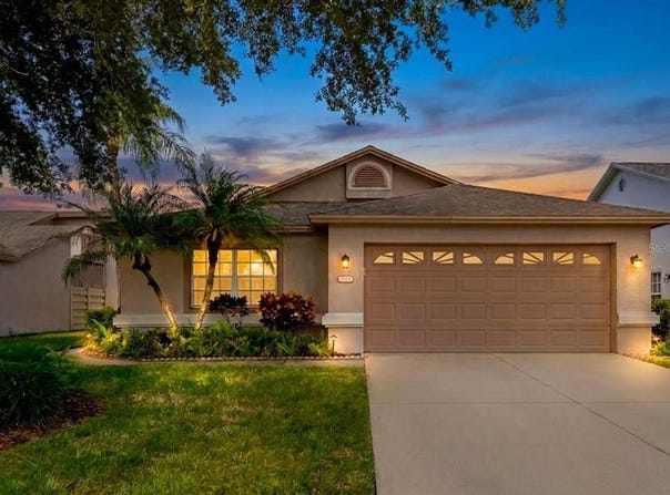 4734 RAINTREE STREET Circle E, BRADENTON, FL 34203