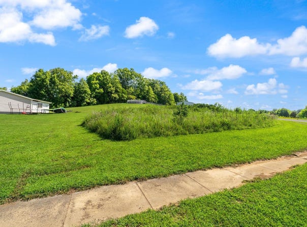 Dogwood Ct, English, IN 47118