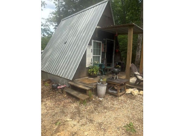 970 Lakeshore Drive, Burnside, KY 42519