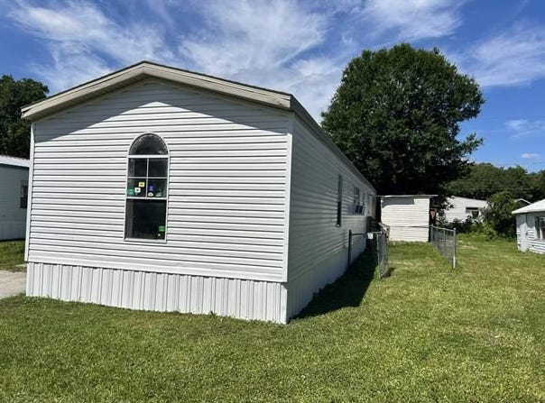 45 Tower Manor Dr, Auburndale, FL 33823