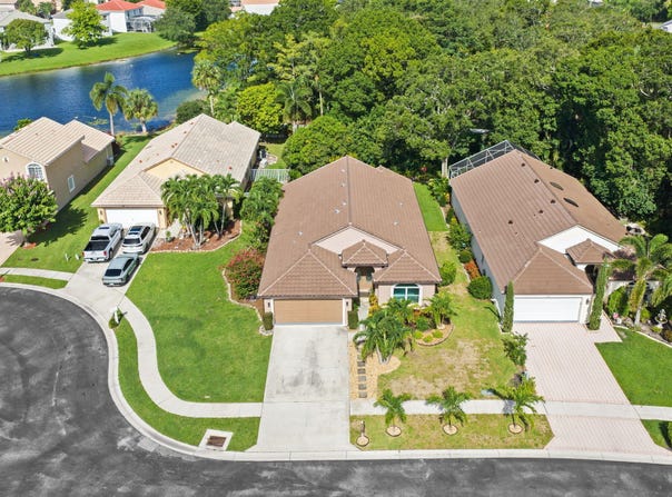 1842 OAK BERRY Circle, Wellington, FL 33414