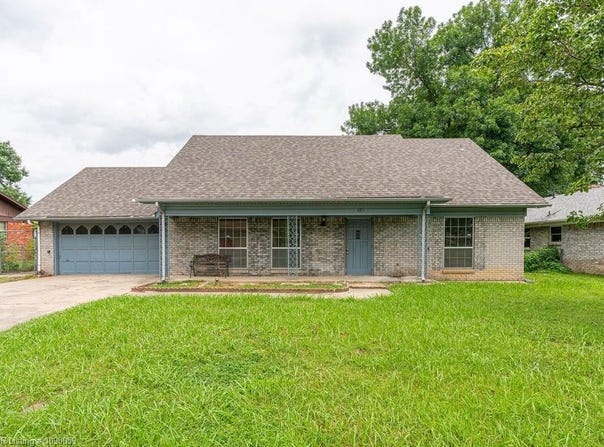 4211 Royal Oak DR, Fort Smith, AR 72904