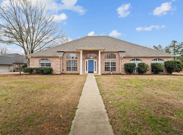 6904 Cherrybark Circle, Texarkana, AR 71854