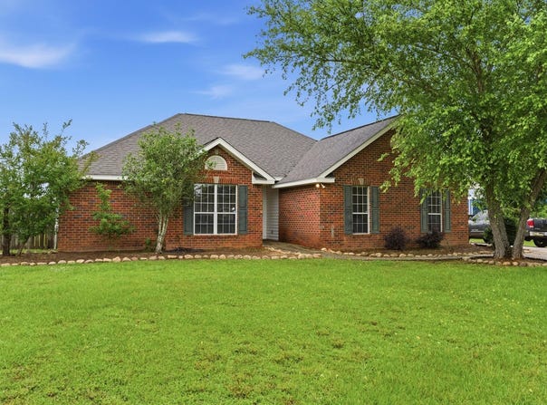 22 Harper Pl, Petal, MS 39465