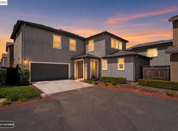2107 Daimler St, Lathrop, CA 95330