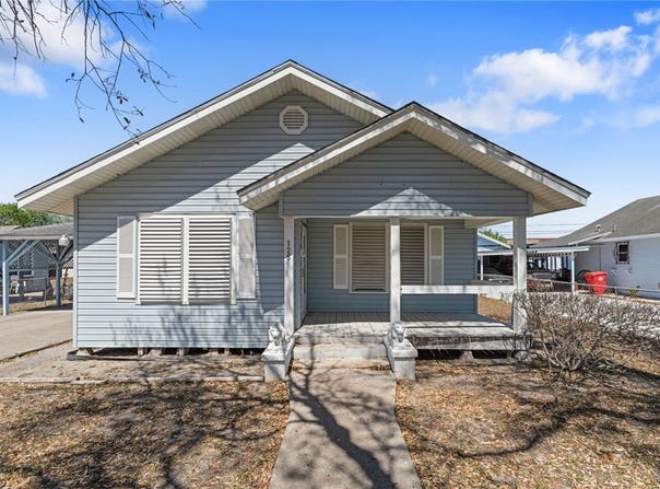 125 E. Avenue F., Robstown, TX 78380
