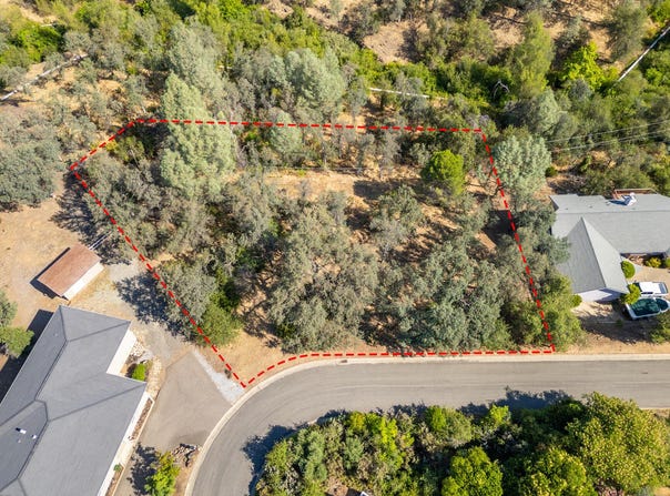 866 Pioneer Drive, Redding, CA 96001