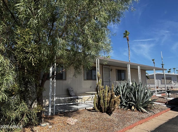 202 N Meridian Drive, Apache Junction, AZ 85120