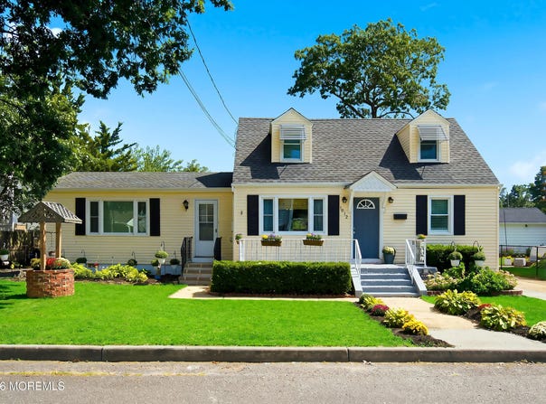 1012 Barton Avenue, Point Pleasant, NJ 08742