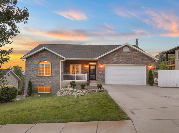 1440 SHERIDAN Dr, Ogden, UT 84404