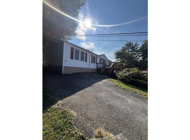 208 Riffe st, SOPHIA, WV 25921